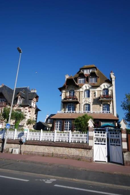 Les Embruns - Plein Ciel - Appartement 3Eme Etage Deauville Exteriér fotografie